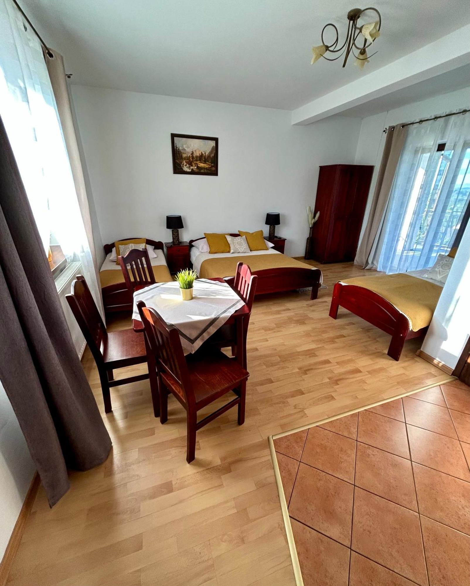 Pokoje Goscinne U Wioli Zakopane Luaran gambar