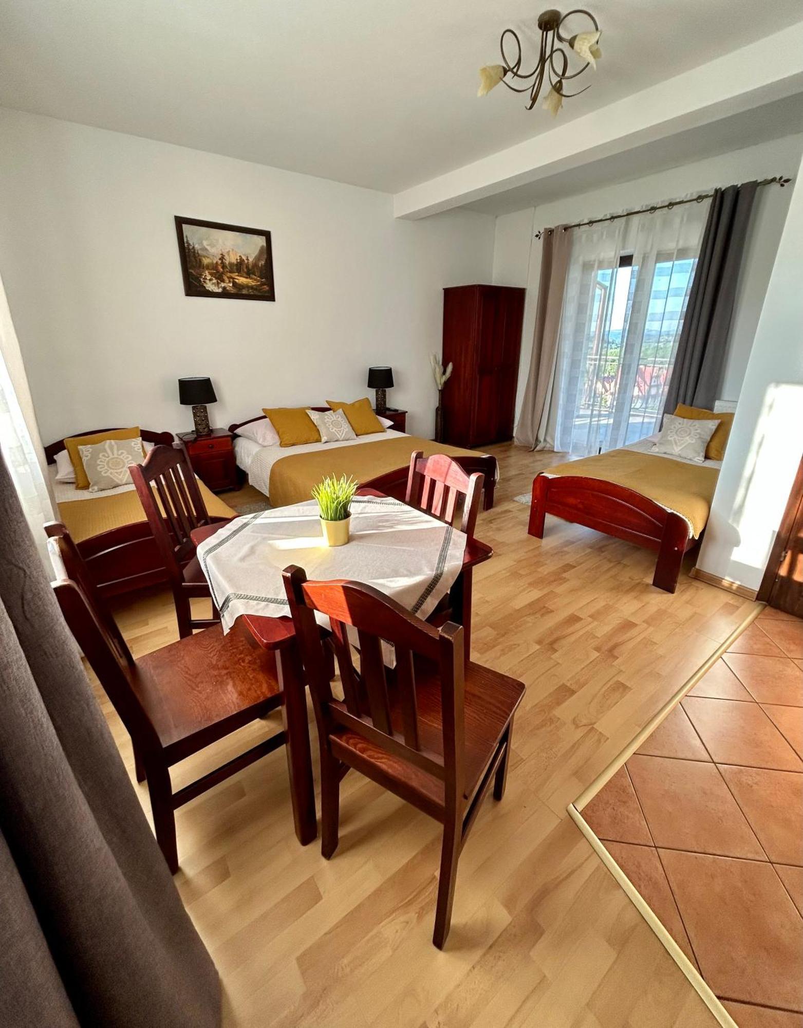 Pokoje Goscinne U Wioli Zakopane Luaran gambar